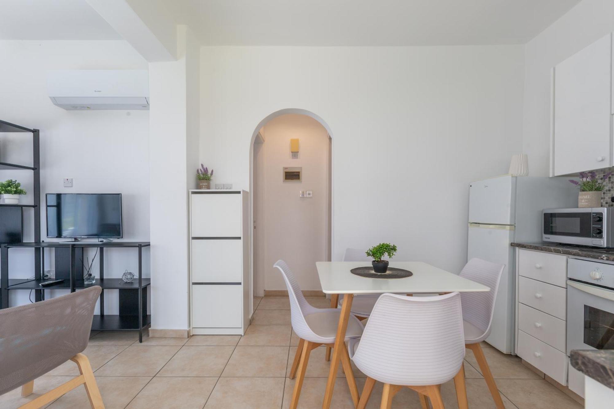Beautiful One Bed Apartment In Pafos Dış mekan fotoğraf