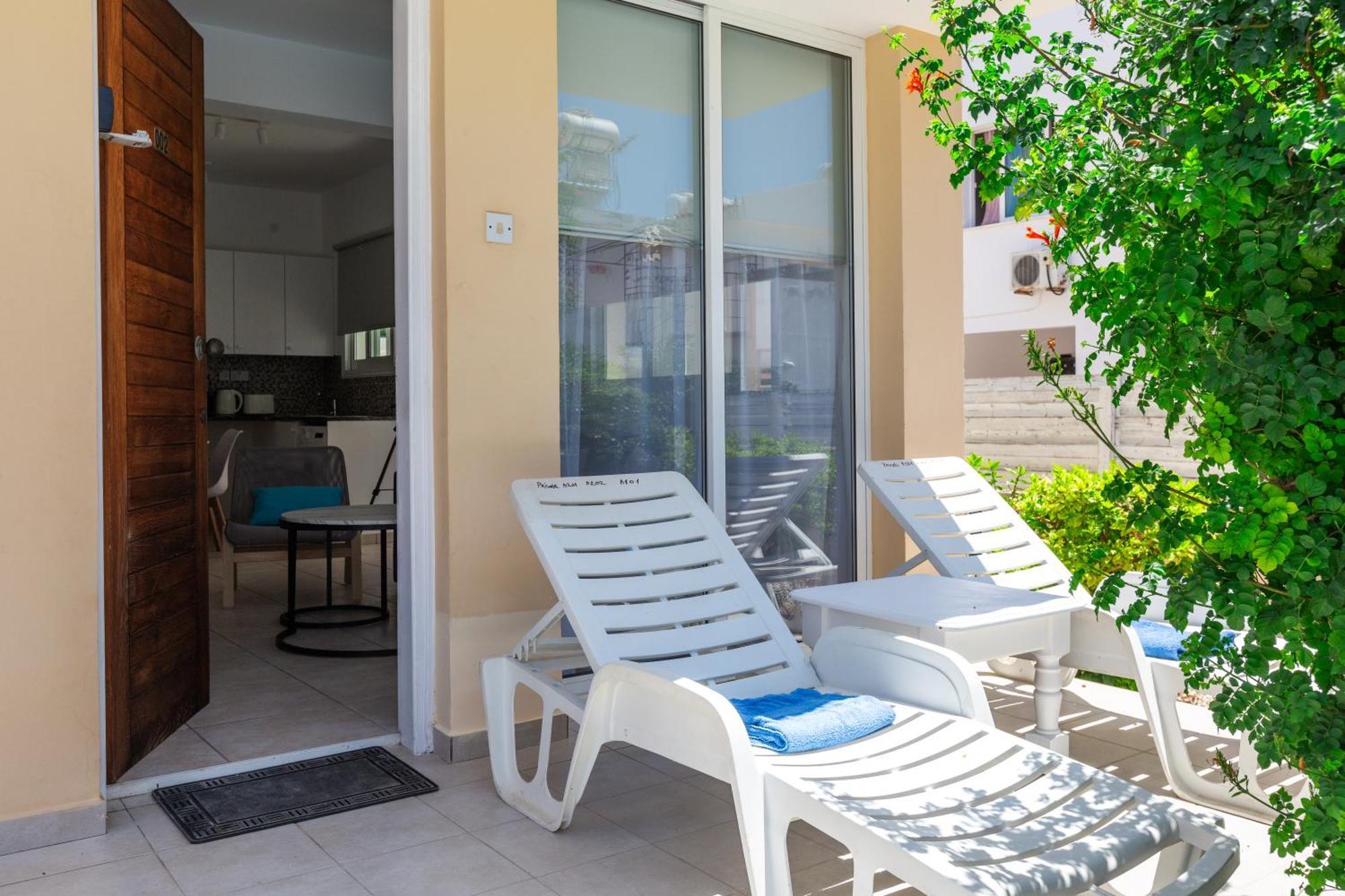 Beautiful One Bed Apartment In Pafos Dış mekan fotoğraf